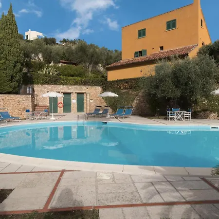 Italianway - Il Borgo * Finale Ligure