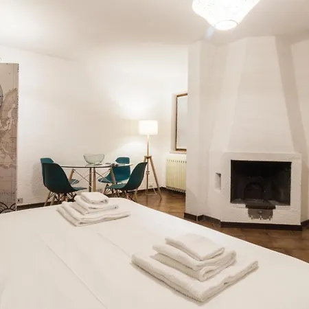 Italianway - Il Borgo 아파트